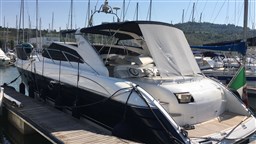 Princess Yachts - V50