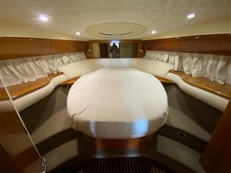 Princess Yachts - V50