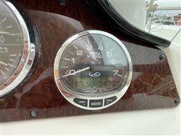 Sea Ray - 355 Da Sundancer