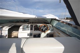 Sea Ray - 370 Sundancer