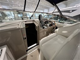 Sea Ray - 395 Da Sundancer