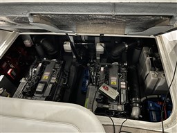 Sea Ray - 395 Da Sundancer