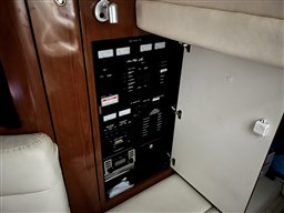 Sea Ray - 395 Da Sundancer