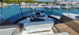 Sealine - F 42