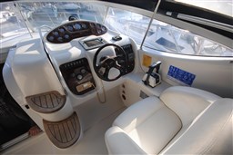 Sessa Marine - Oyster 35