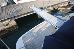 Sessa Marine - Oyster 35
