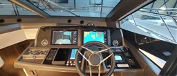 Sunseeker - Manhattan 55