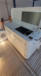 Sunseeker - Manhattan 55