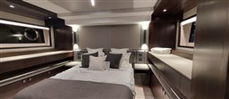 Sunseeker - Manhattan 55