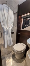 Sunseeker - Manhattan 55