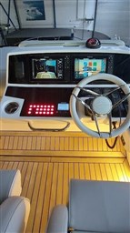 Sunseeker - Manhattan 55