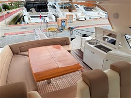 Windy Boats - 44 Chinook