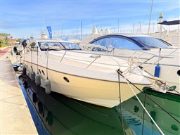 Windy Boats - 44 Chinook